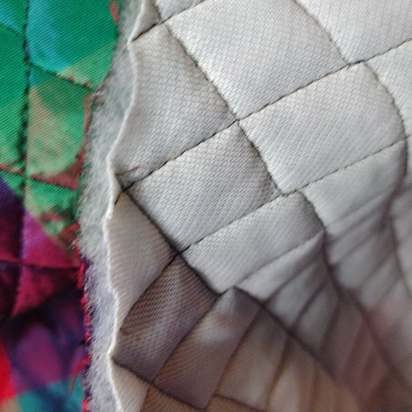 QUILTED 3  LAYERED TAFFETA LINED WITH BATTING SEWN IN  FABRIC. READY TO SEW - Picture 5 of 6